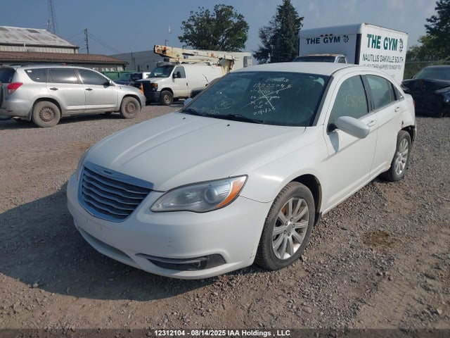 1C3CCBBB6EN101024 Chrysler 200