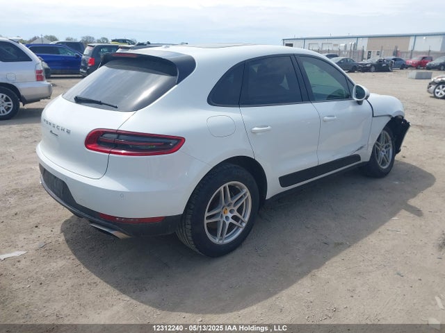 Porsche Macan 2018 WP1AA2A51JLB11386 Image 4