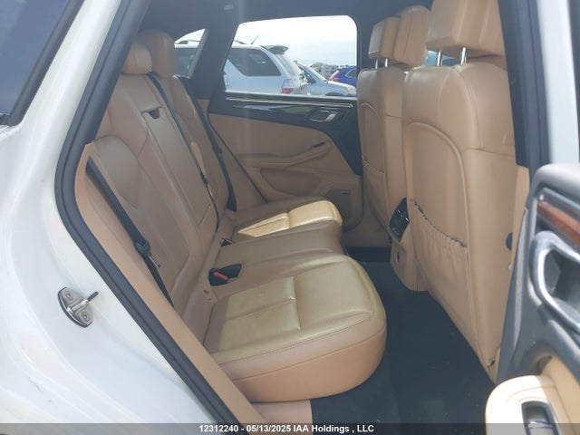 Porsche Macan 2018 WP1AA2A51JLB11386 Image 8