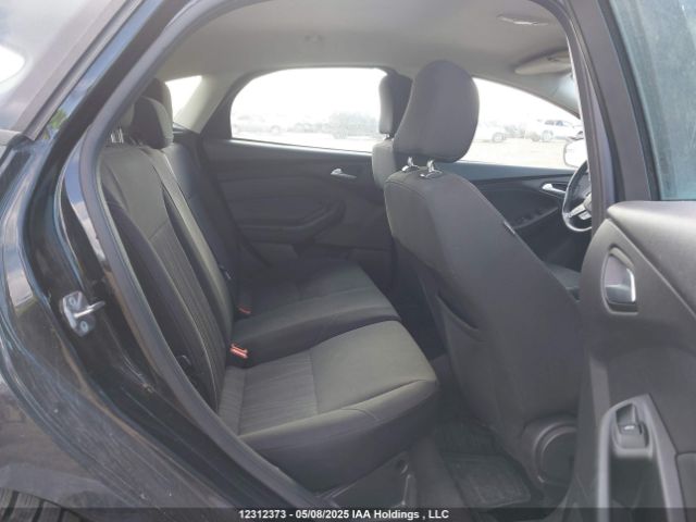 1FADP3K27FL266190 Ford FOCUS SE