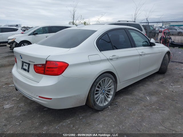 WBA3B3C51FF546406 BMW 328I