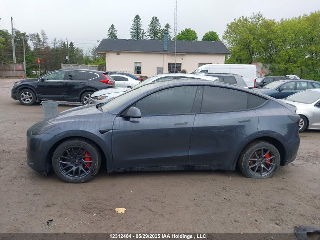 7SAYGDEF4NF467808 Tesla Model Y Performance