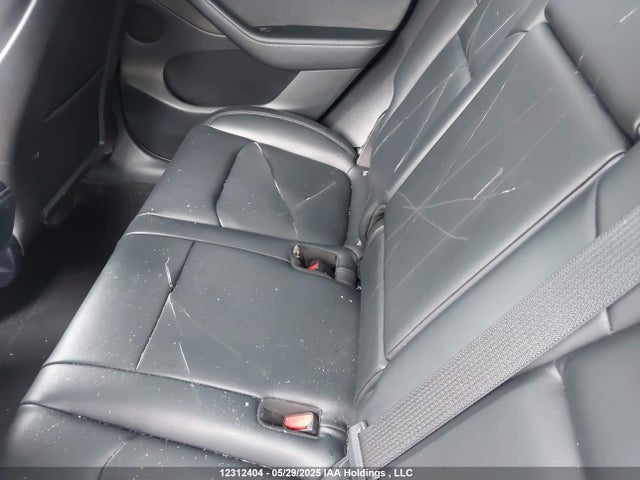 7SAYGDEF4NF467808 Tesla Model Y Performance