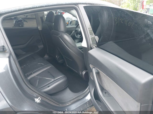 7SAYGDEF4NF467808 Tesla Model Y Performance