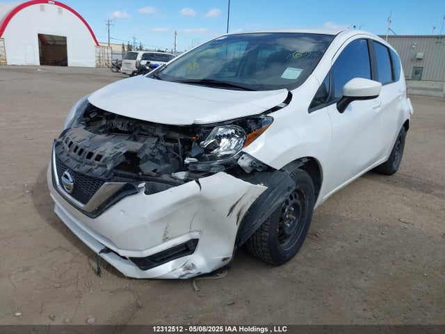 3N1CE2CP1HL364688 Nissan 2017