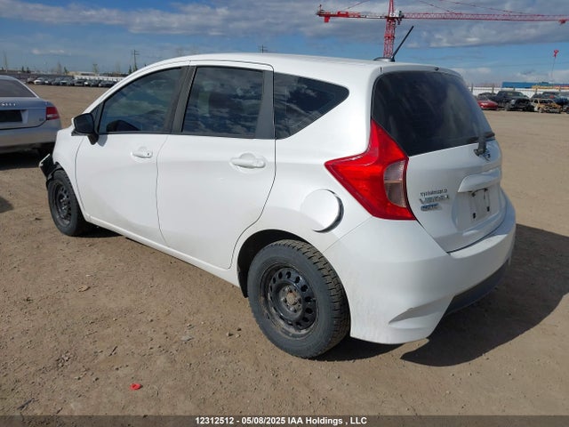 3N1CE2CP1HL364688 Nissan 2017
