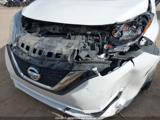 3N1CE2CP1HL364688 Nissan 2017