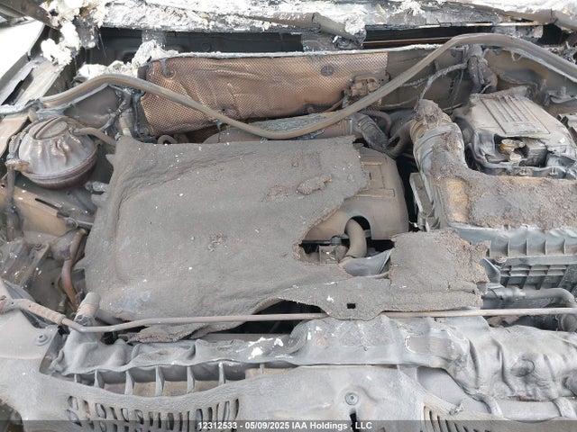 WVGJV7AXXFW577081 Volkswagen Tiguan