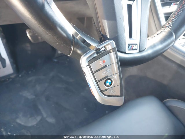 WBSGV0C04MCF86665 BMW M8