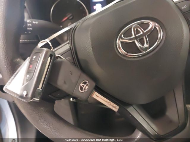 2T3Z1RFV8LC072920 Toyota RAV4 LE