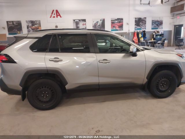 2T3Z1RFV8LC072920 Toyota RAV4 LE