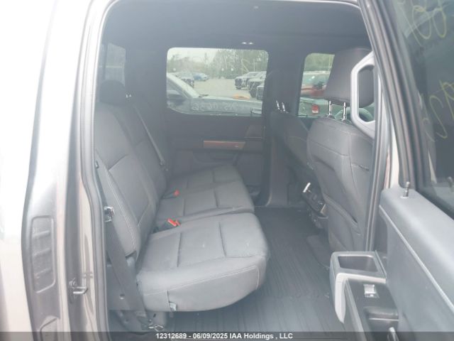 1FTEW1EP0NFA33925 Ford F-150 Xlt