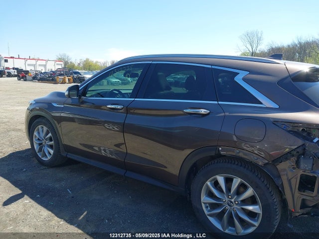 3PCAJ5M37KF142952 Infiniti 2019