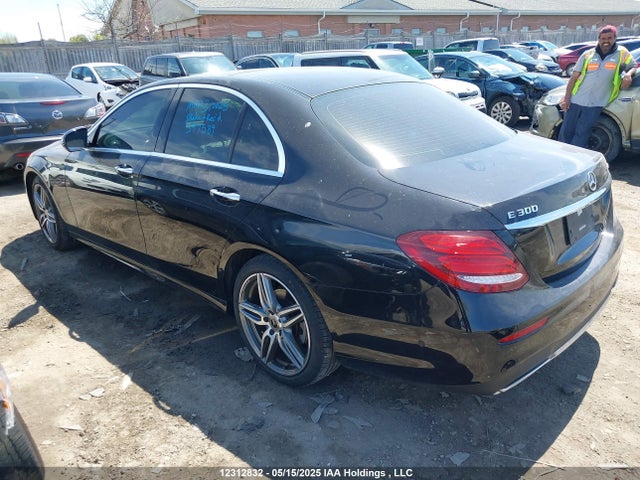 WDDZF4KBXKA597589 Mercedes-Benz m274