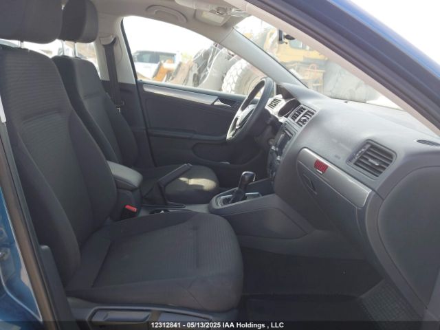 3VW2K7AJ5FM420455 Volkswagen 2015