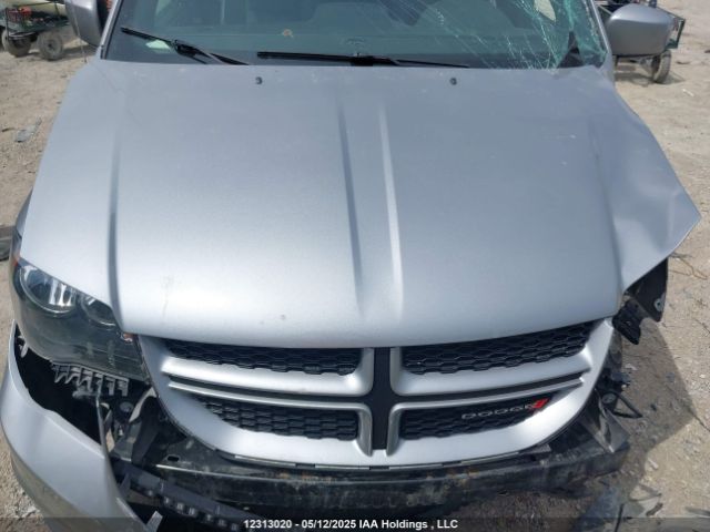 2C4RDGEG0JR253093 Dodge Grand Caravan