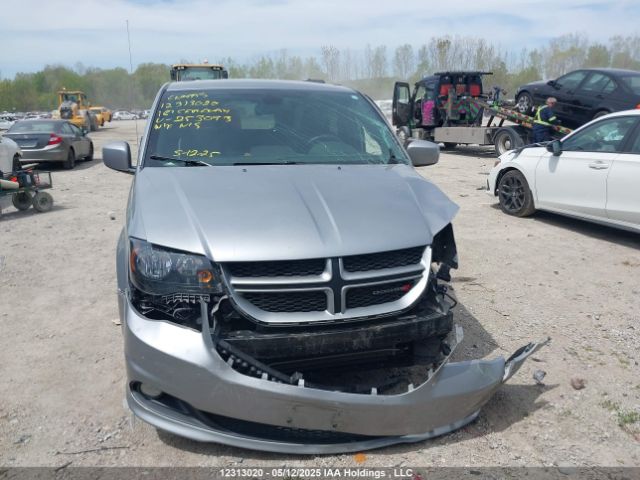2C4RDGEG0JR253093 Dodge Grand Caravan