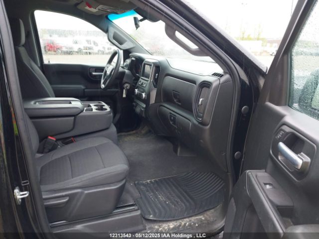 1GTU9AEF2MZ227671 GMC Sierra K1500