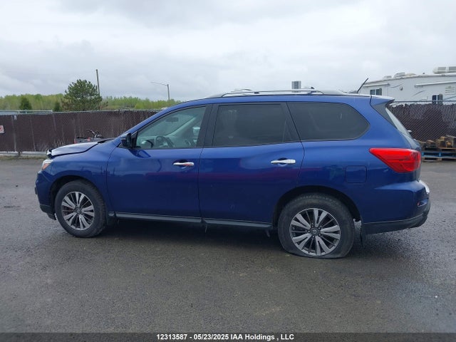 5N1DR2MM7JC672715 Nissan Pathfinder
