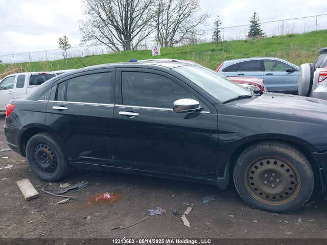 1C3CCBCGXEN194365 Chrysler 2014