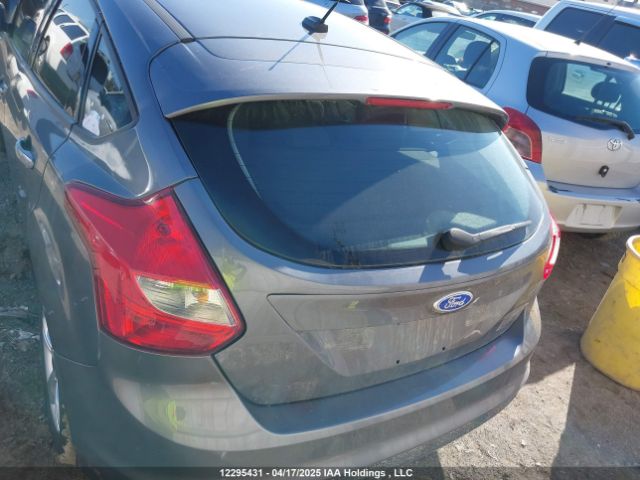 1FADP3K22EL315066 Ford FOCUS SE