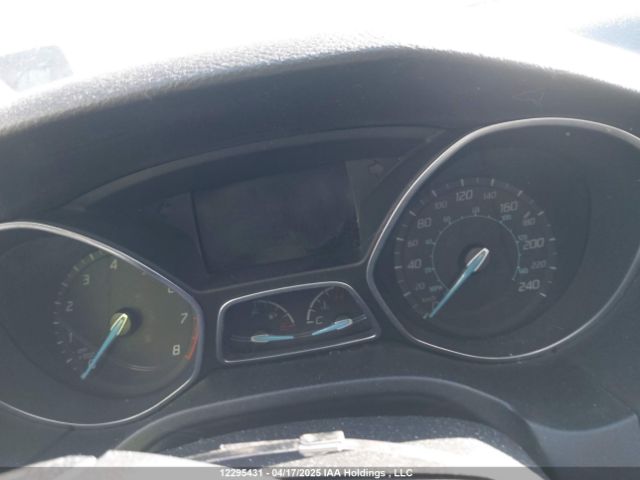 1FADP3K22EL315066 Ford FOCUS SE