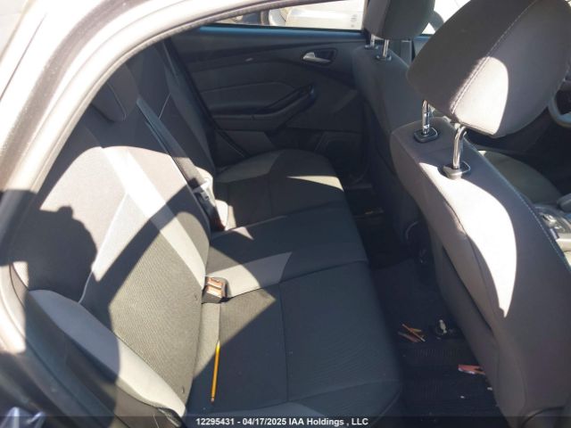 1FADP3K22EL315066 Ford FOCUS SE