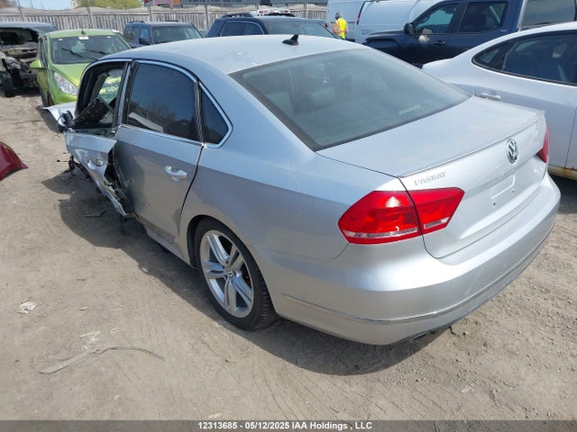 1VWCN7A37EC083140 Volkswagen Passat