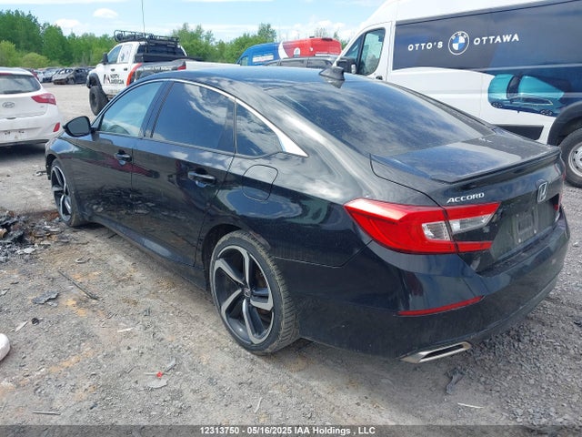 Honda l15be 2018 1HGCV1F3XJA810464 Image 3