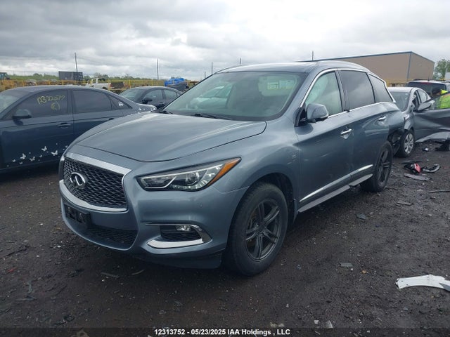 5N1DL0MM3HC508667 Infiniti 2017