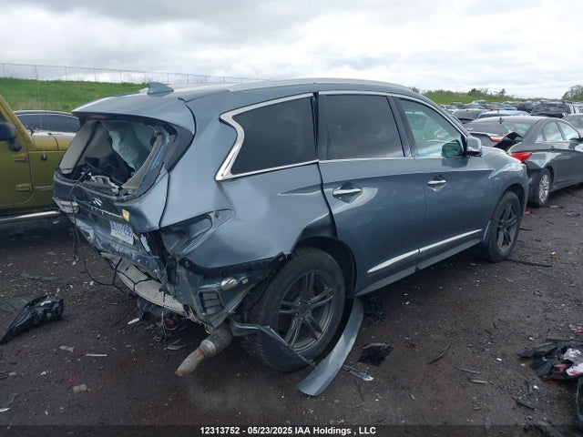 5N1DL0MM3HC508667 Infiniti 2017