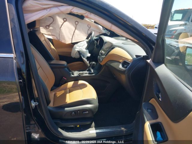 2GNAXWEX8J6185147 Chevrolet Equinox Premier