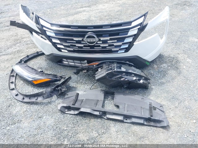 JN8BT3AB7RW175586 Nissan ROGUE S