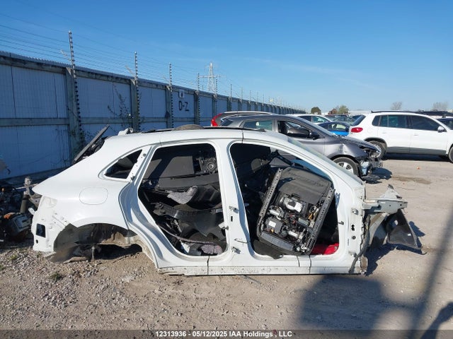 Porsche 2017 2017 WP1AB2A54HLB20283 Image 14