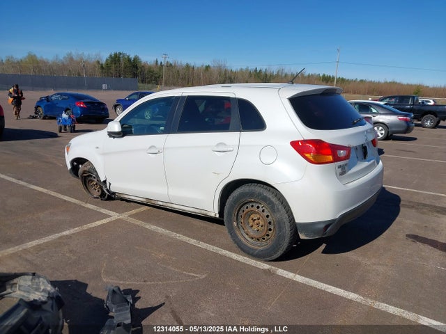 Mitsubishi RVR SE 2015 4A4AJ3AU4FE606314 Image 3