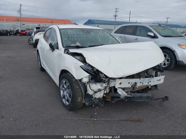 JM1BN1K75J1161319 Mazda MAZDA3