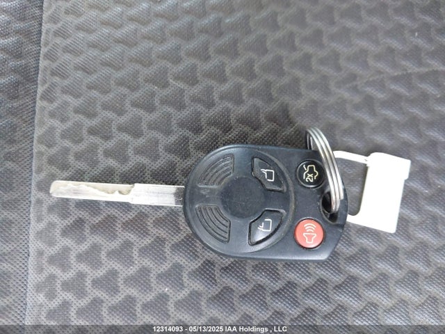 1FMCU9G93HUC82547 Ford Escape