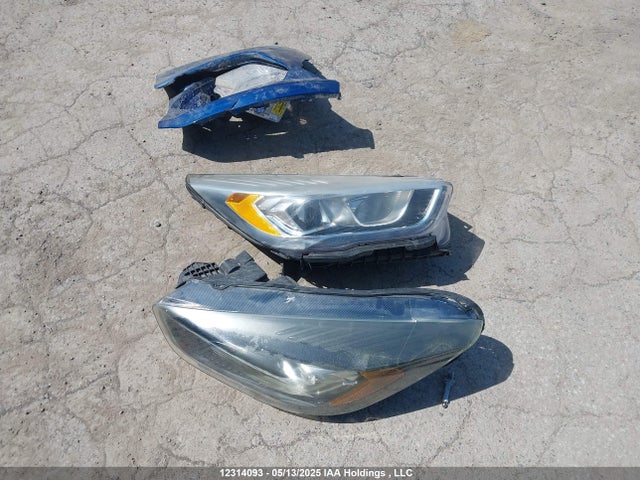 1FMCU9G93HUC82547 Ford Escape