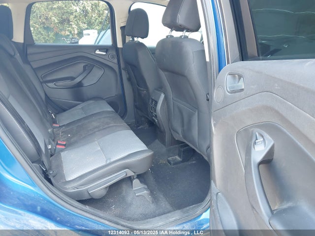 1FMCU9G93HUC82547 Ford Escape