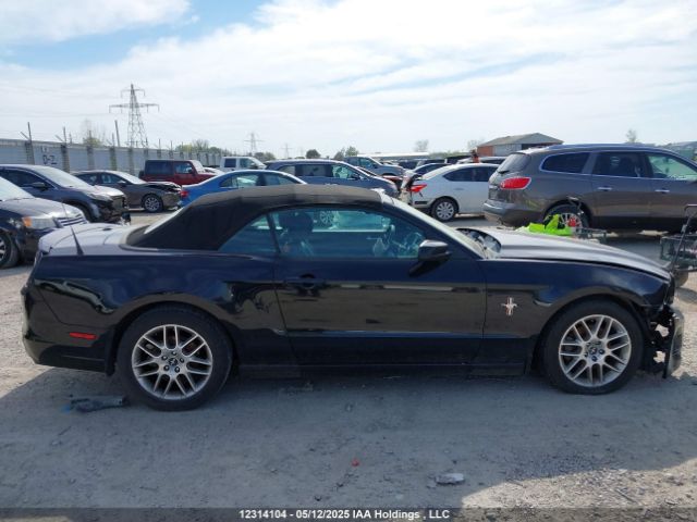 1ZVBP8EM1E5305142 Ford 2014