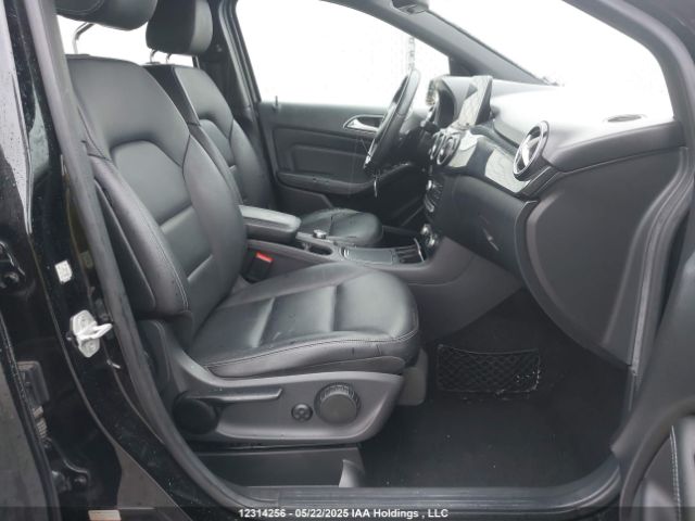 WDDMH4GB3FJ304988 Mercedes-Benz B-Class
