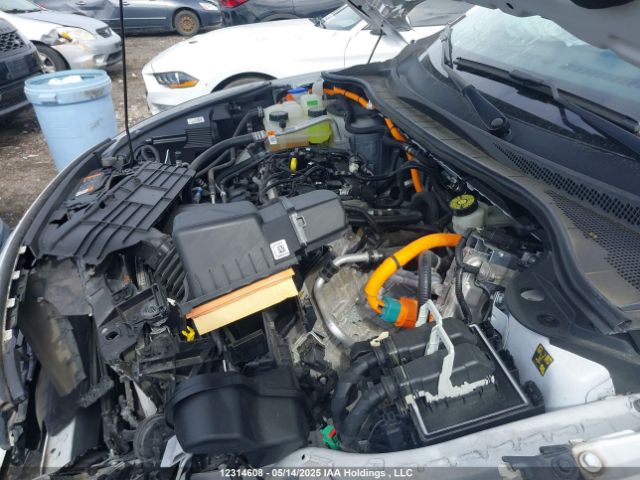 1FMCU0BZ3MUA05989 Ford hev/phev