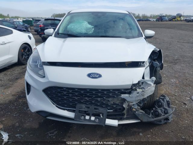 1FMCU0BZ3MUA05989 Ford hev/phev