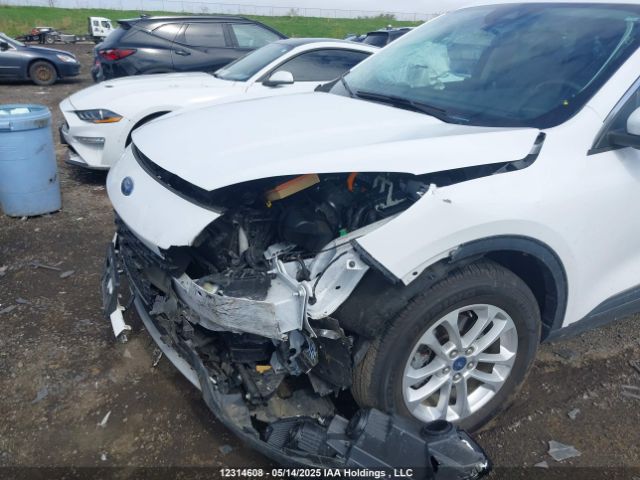 1FMCU0BZ3MUA05989 Ford hev/phev