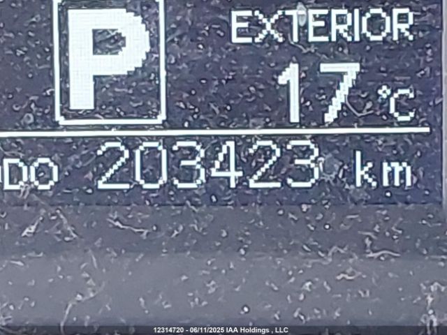 5TDKK3DC0FS645231 Toyota SIENNA LE
