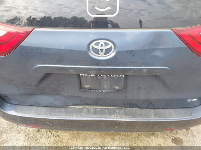 5TDKK3DC0FS645231 Toyota SIENNA LE