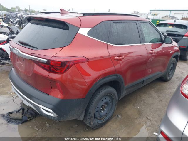 KNDERCAAXP7429572 KIA Seltos