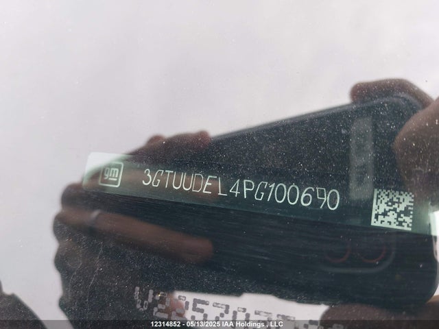 3GTUUDEL4PG100690 GMC l87