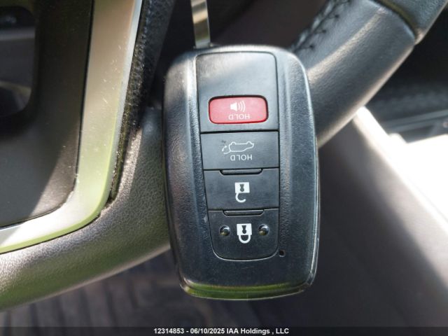 2T3W1RFV1MC106748 Toyota Rav4 Xle/xle Premium