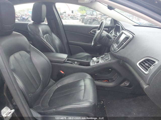 1C3CCCCG2FN707390 Chrysler 200